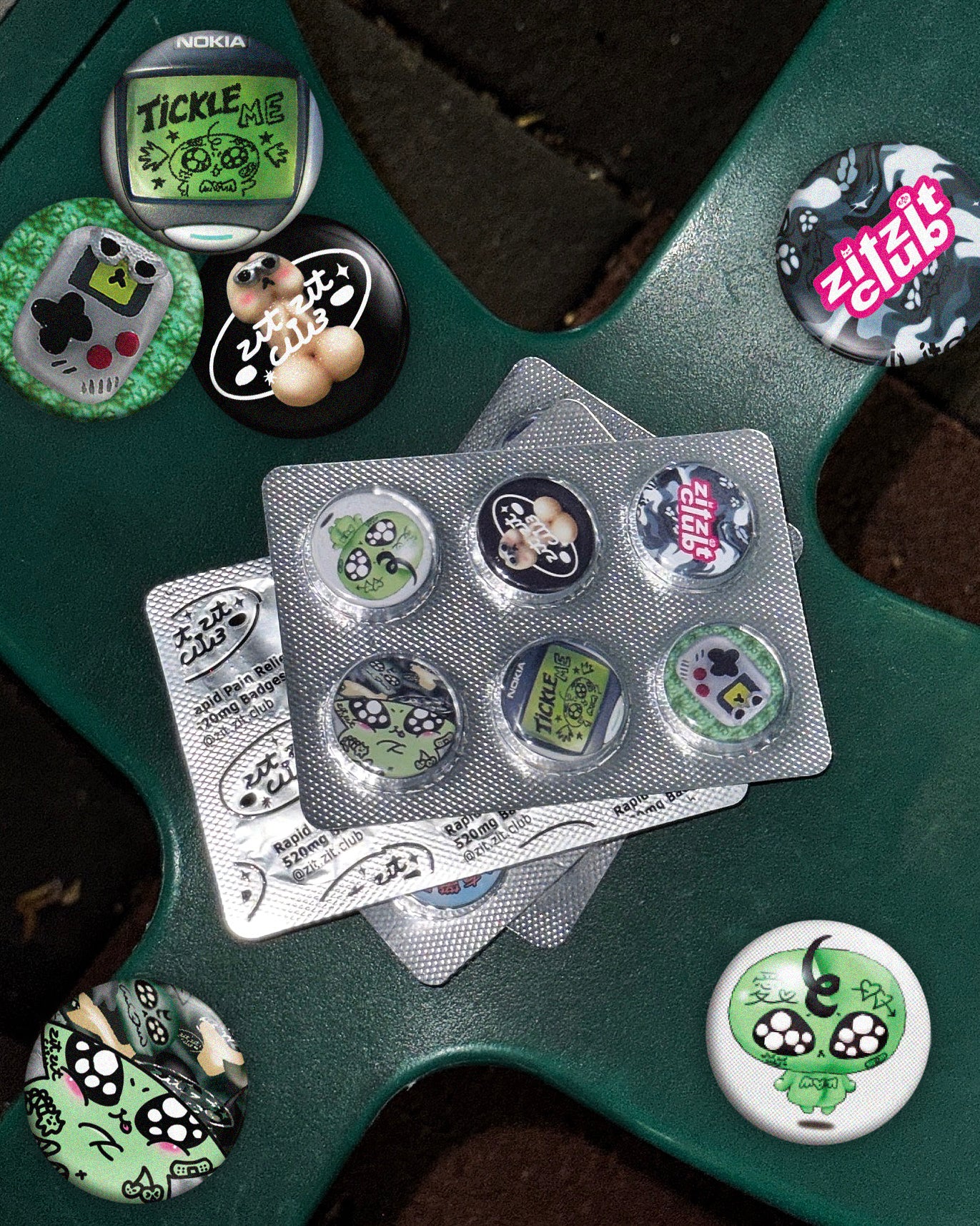 💊mini pill pin💊 (🟢green🟢set of 6)